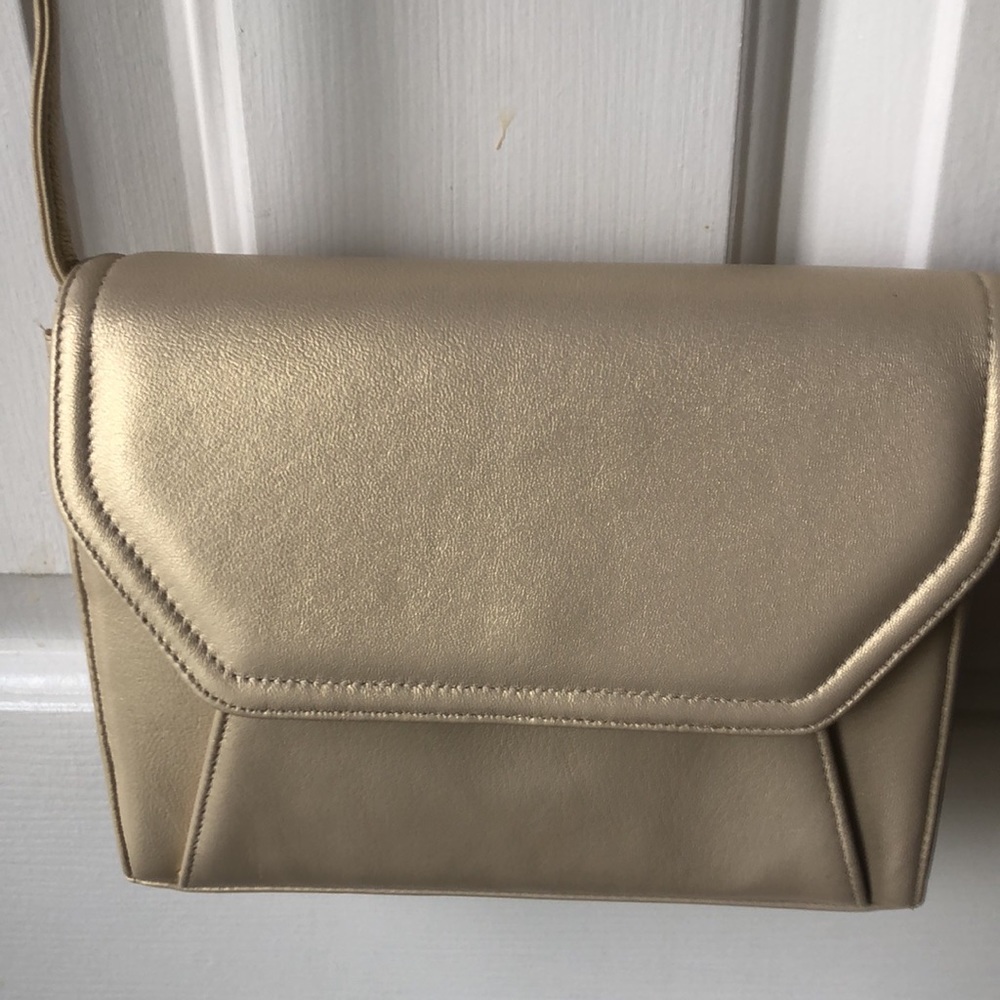 Vintage never used Gorgeous champagne colored handbag